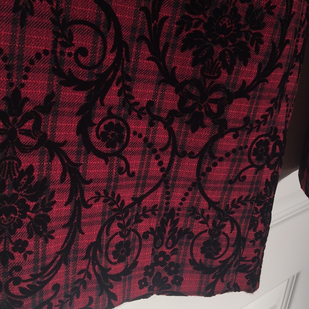 HAROLD’S Fancy Red plaid pant - Picture 7 of 10